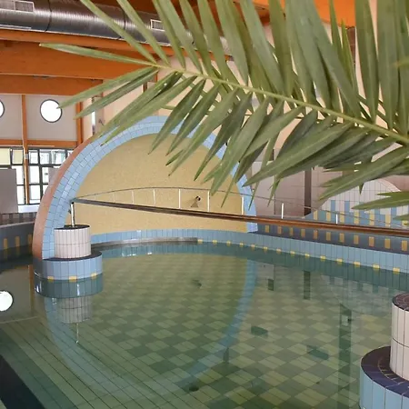 Lodge Szentesi Sport- Es Ueduelokoezpont Szentes