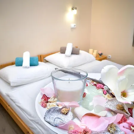 Szentesi Sport- Es Ueduelokoezpont *