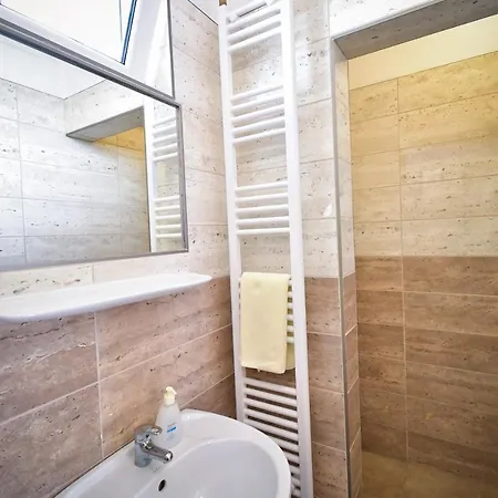 Szentesi Sport- Es Ueduelokoezpont *