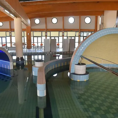 Szentesi Sport- Es Ueduelokoezpont Szentes