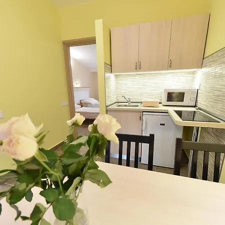 Szentesi Sport- Es Ueduelokoezpont *