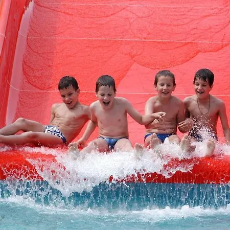 Szentesi Sport- Es Ueduelokoezpont