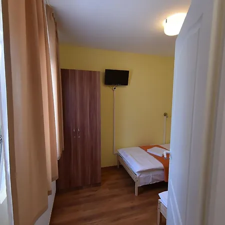Complex Szentesi Sport- Es Ueduelokoezpont